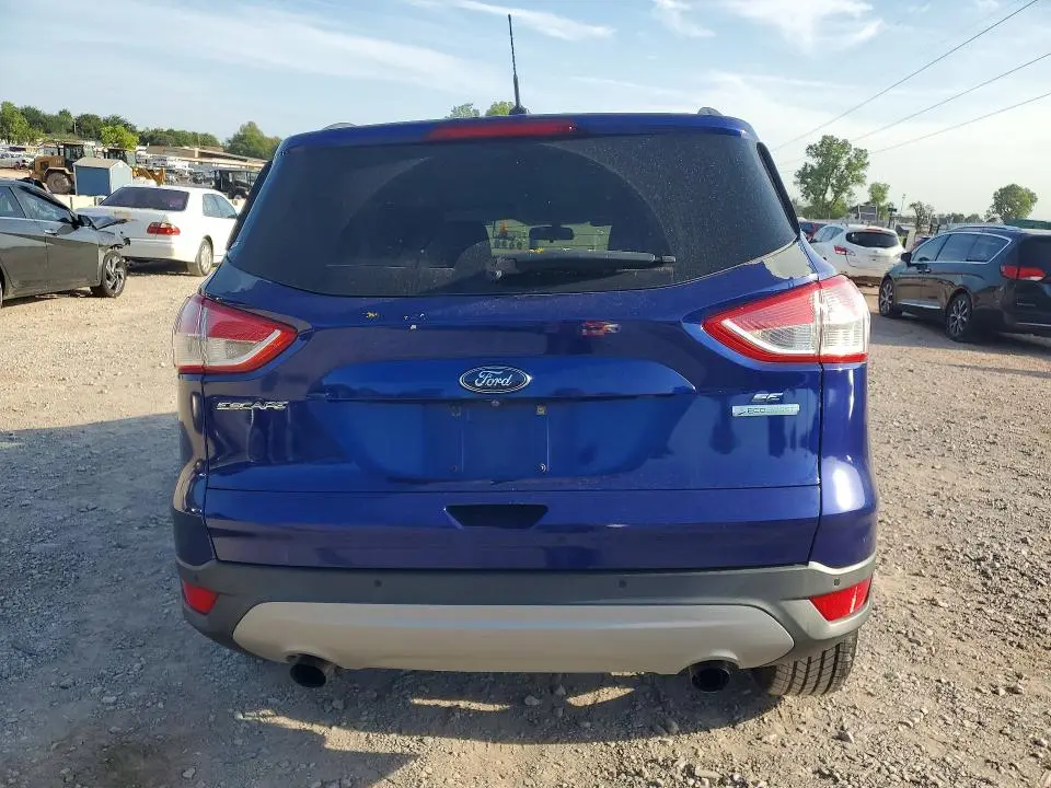 2016 FORD ESCAPE SE  