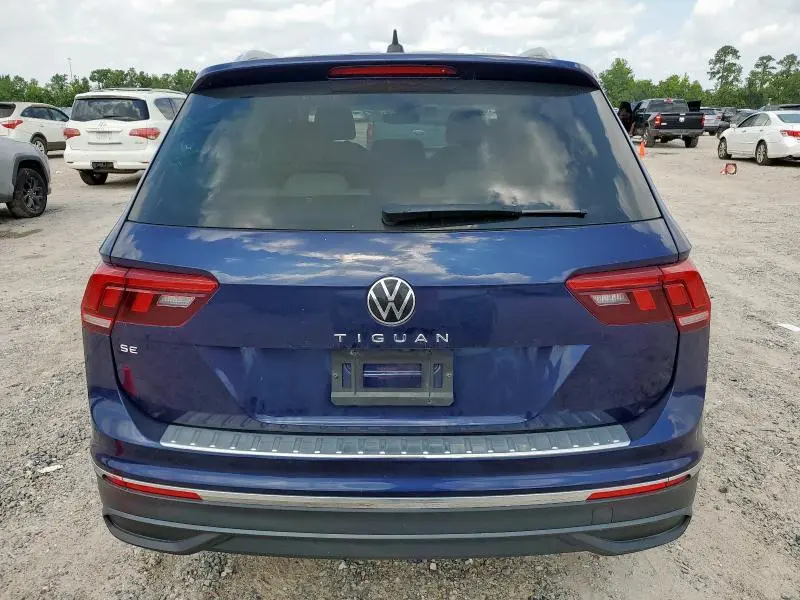 2022 VOLKSWAGEN TIGUAN SE  