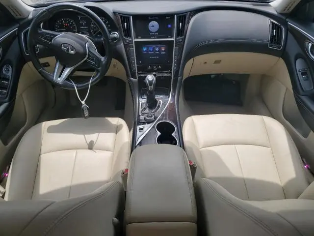 2019 INFINITI Q50 LUXE  