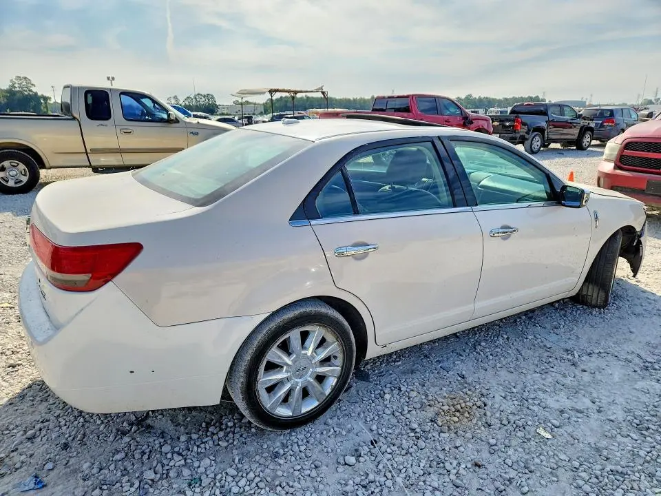 2010 LINCOLN MKZ   
