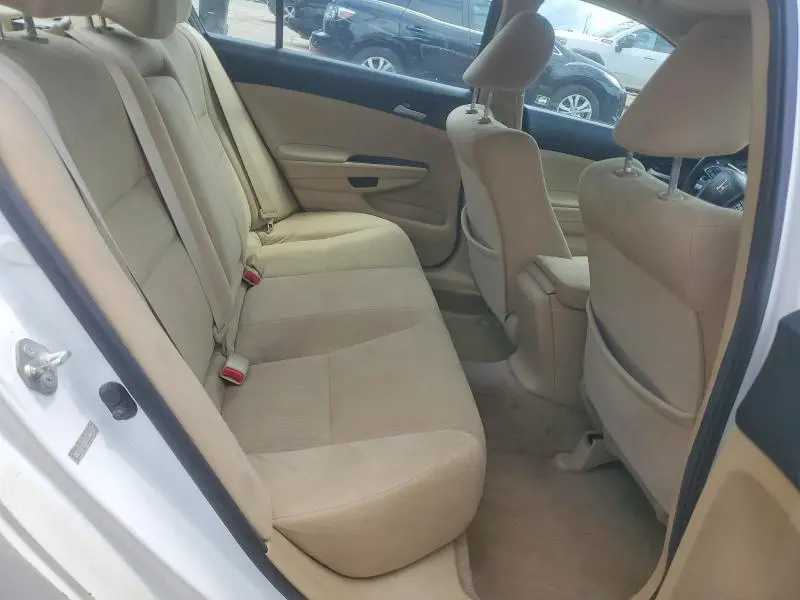 2011 HONDA ACCORD LX  