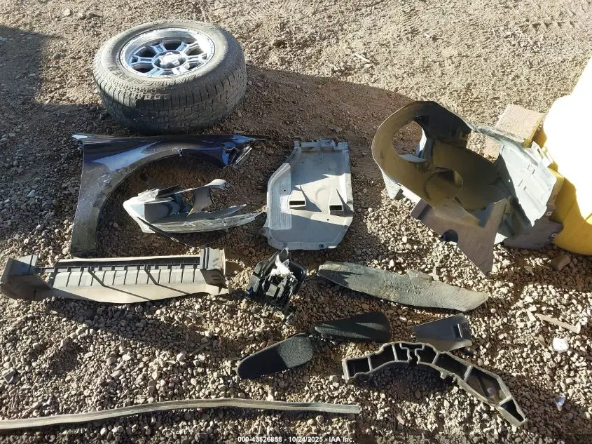 2011 TOYOTA TUNDRA GRADE 5.7L V8