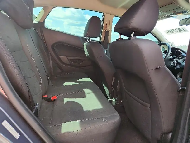 2014 FORD FIESTA SE  
