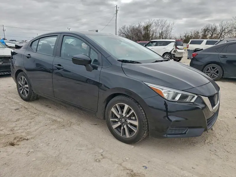 2020 NISSAN VERSA SV  