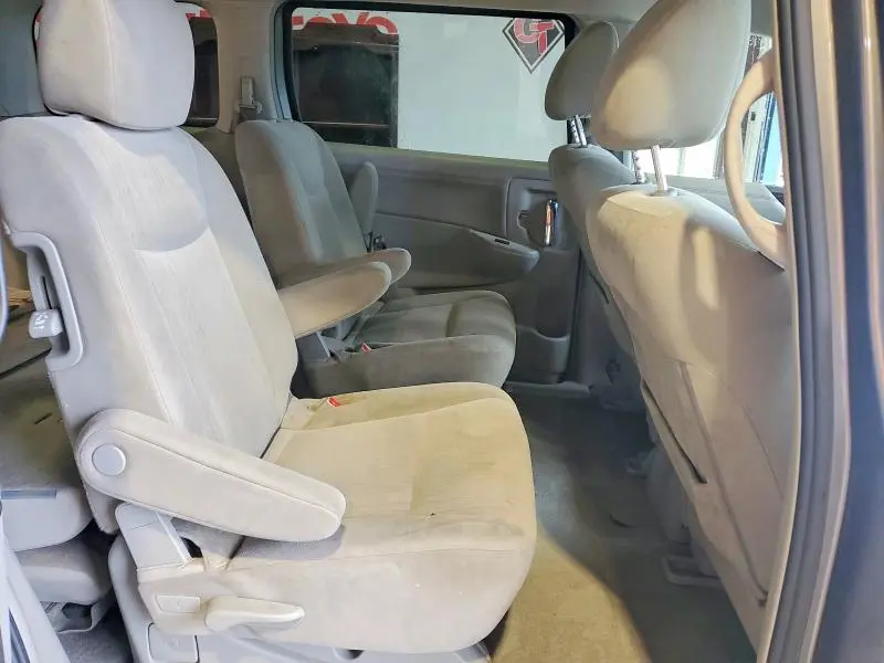 2016 NISSAN QUEST 3.5 SV  
