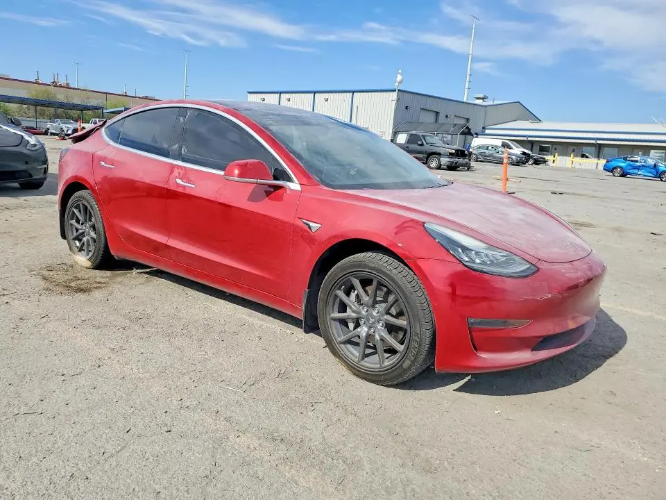 2018 TESLA MODEL 3   