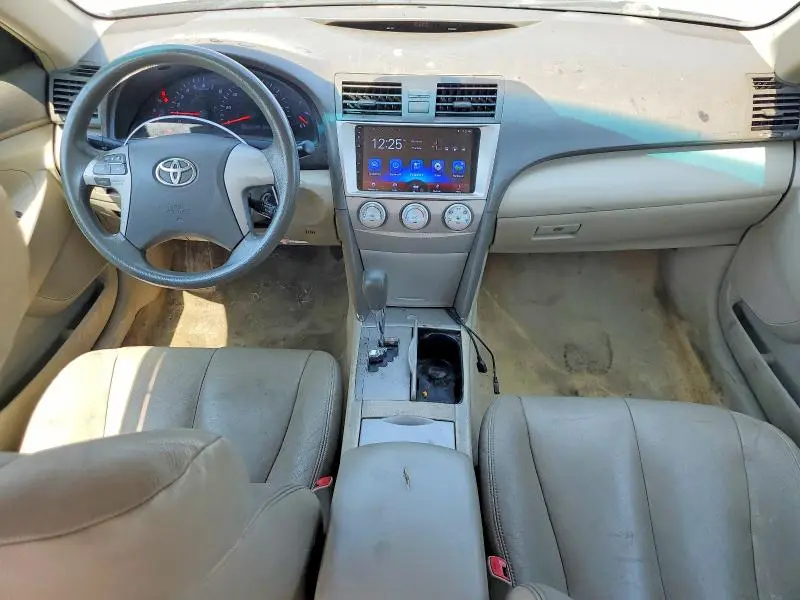 2010 TOYOTA CAMRY LE  