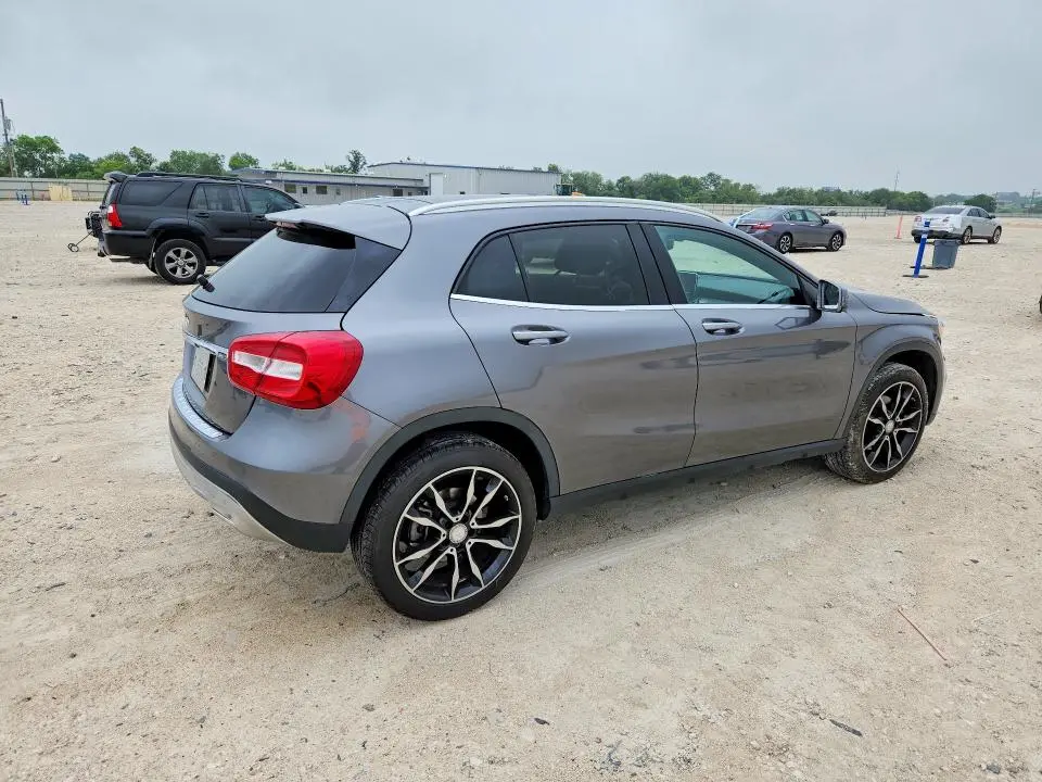 2016 MERCEDES-BENZ GLA 250  