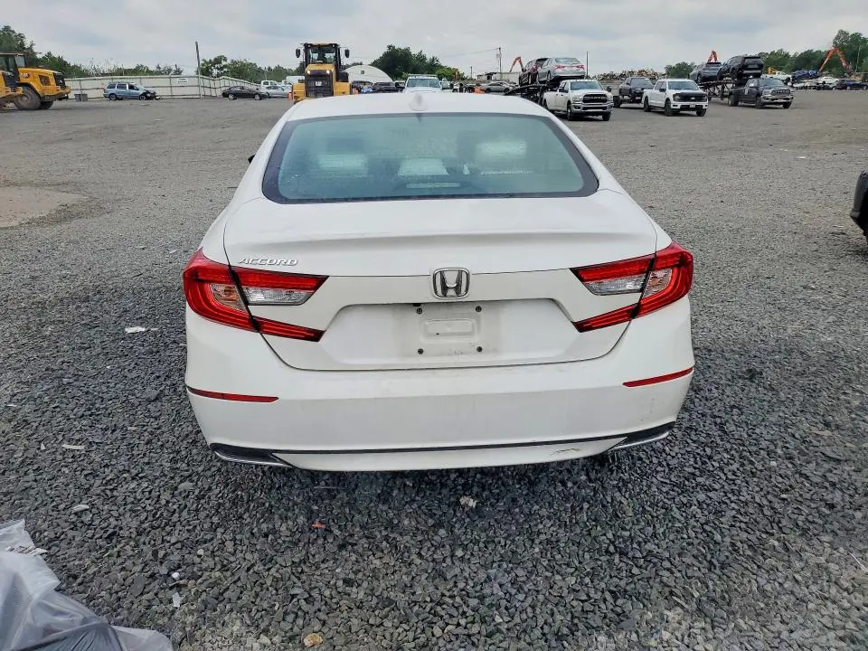 2018 HONDA ACCORD EX  