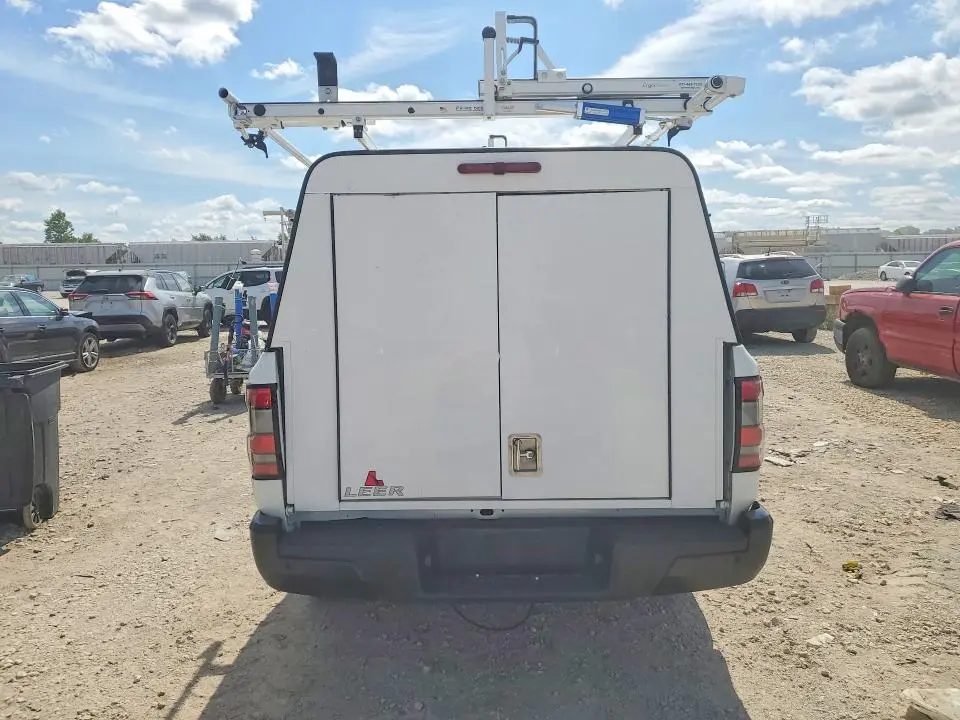 2025 NISSAN FRONTIER S  