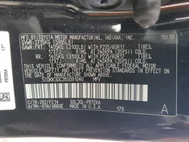 2011 TOYOTA SIENNA LE  