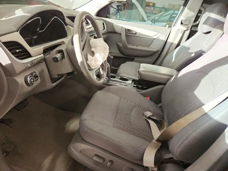 2015 CHEVROLET TRAVERSE LT  