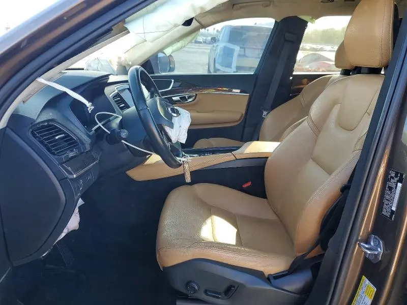 2016 VOLVO XC90 T6  