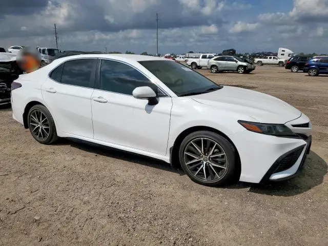2021 TOYOTA CAMRY SE  