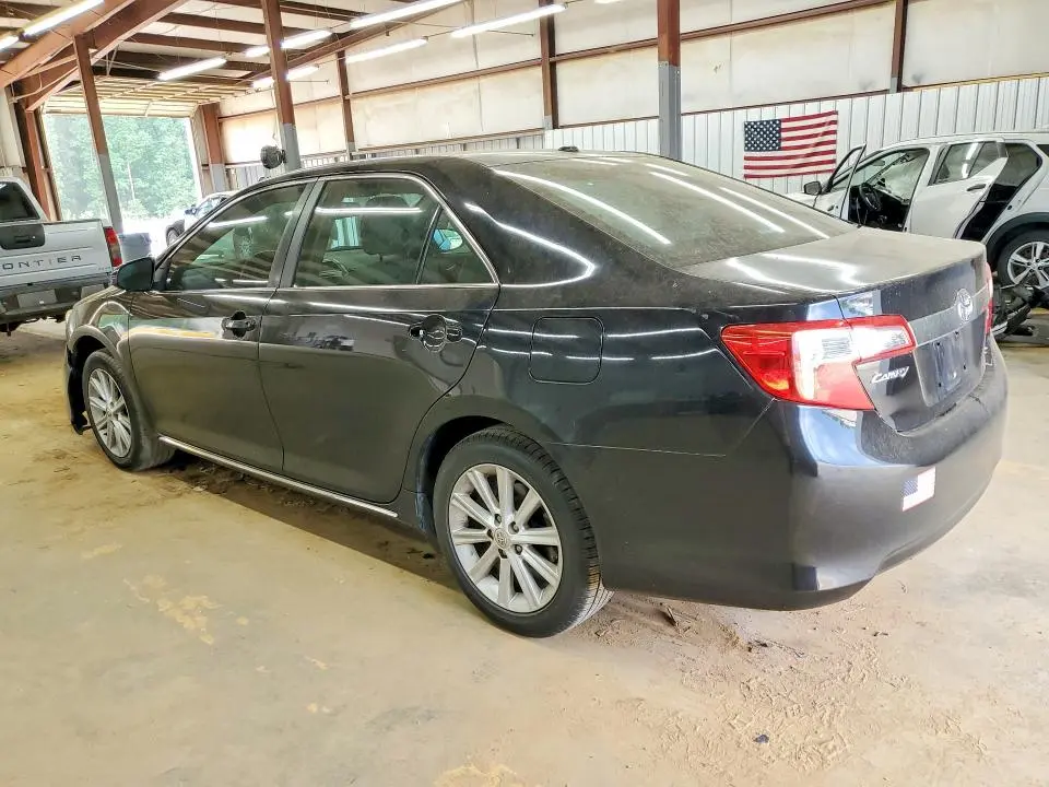 2014 TOYOTA CAMRY XLE  