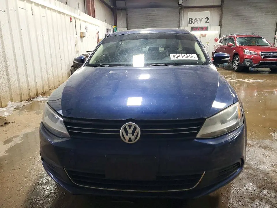 2014 VOLKSWAGEN JETTA SE  