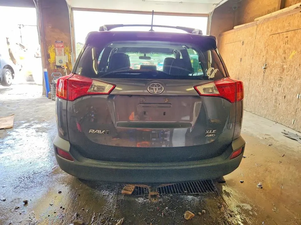 2014 TOYOTA RAV4 XLE  