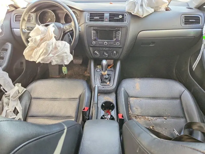 2015 VOLKSWAGEN JETTA SE  