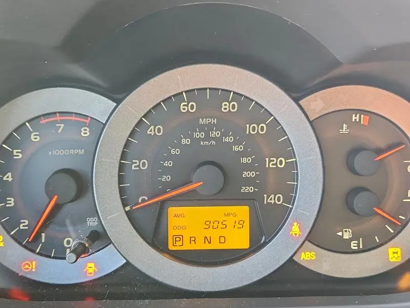 2010 TOYOTA RAV4 LIMITED  