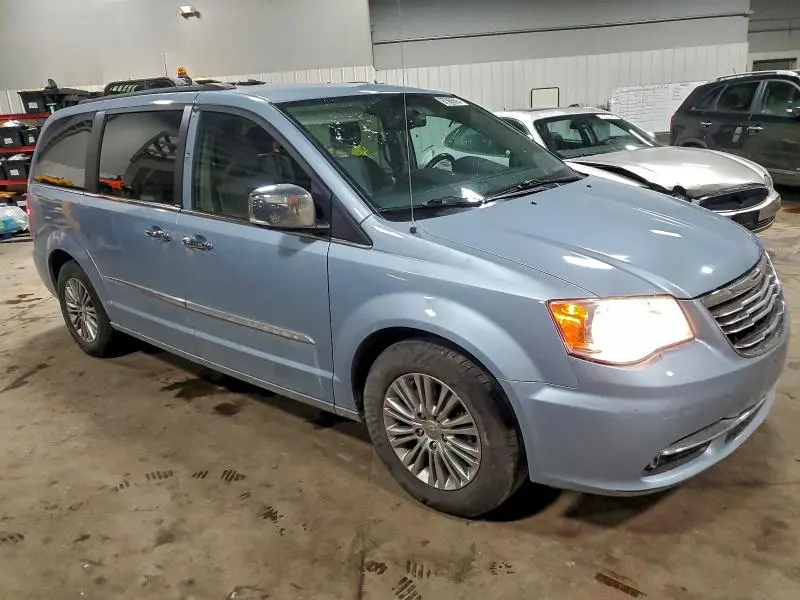 2013 CHRYSLER TOWN & COUNTRY TOURING L  