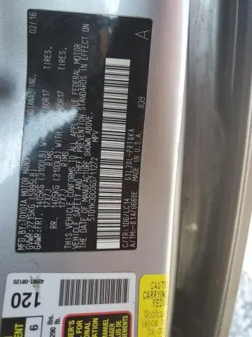 2016 TOYOTA SIENNA XLE  