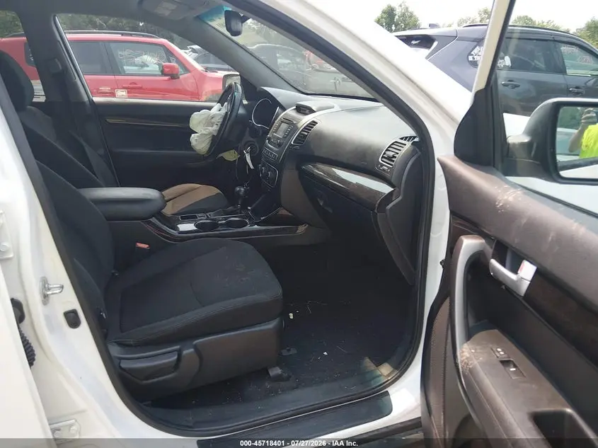 2015 KIA SORENTO LX V6