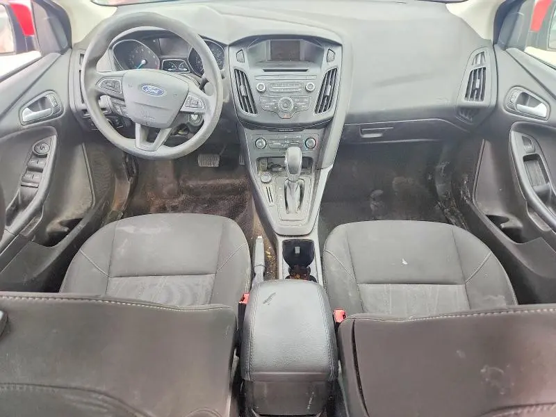 2017 FORD FOCUS SE  