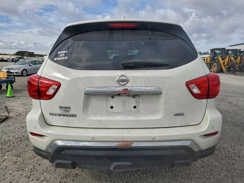 2019 NISSAN PATHFINDER S  