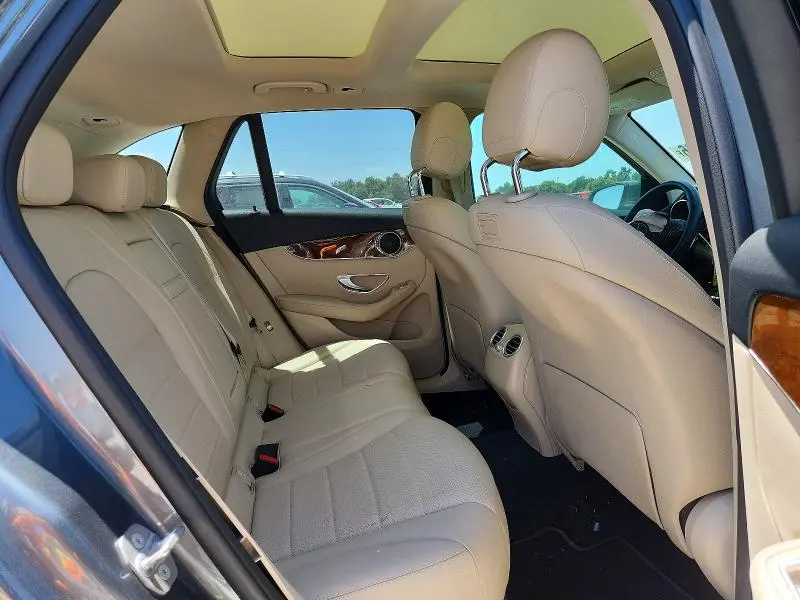 2018 MERCEDES-BENZ GLC 300  