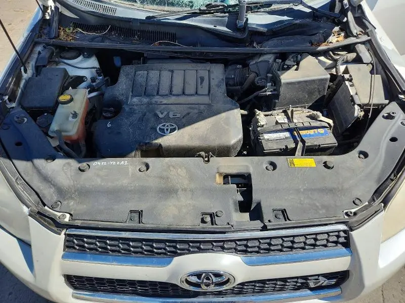2011 TOYOTA RAV4 LIMITED  