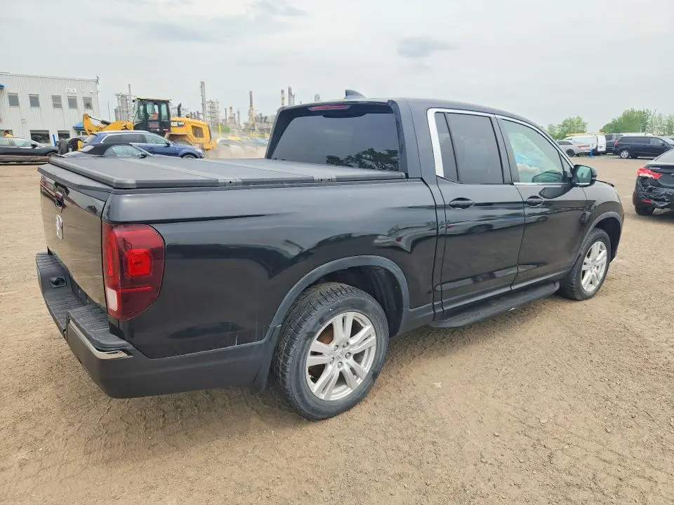 2018 HONDA RIDGELINE LX  