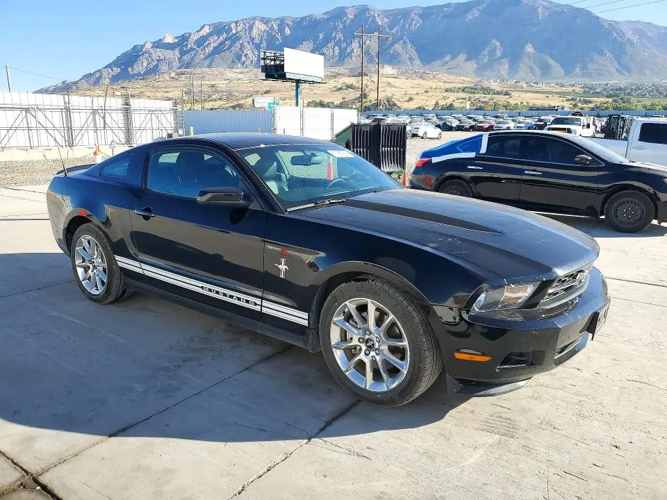 2011 FORD MUSTANG   