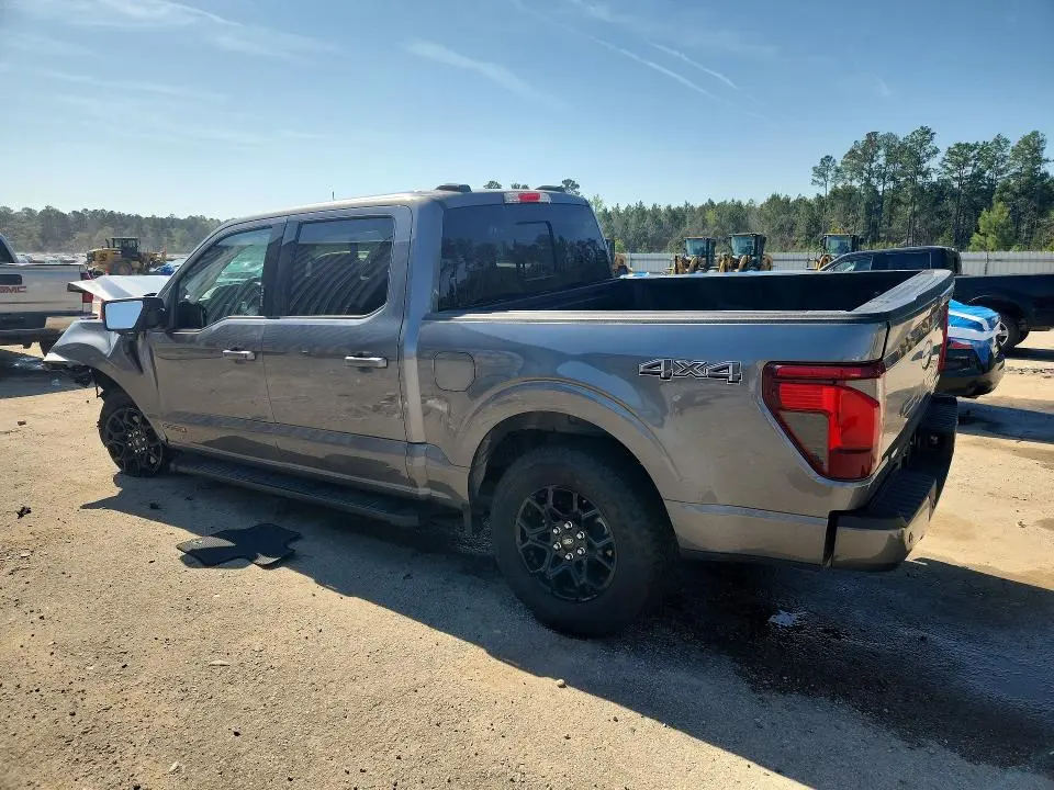 2024 FORD F150 XLT  