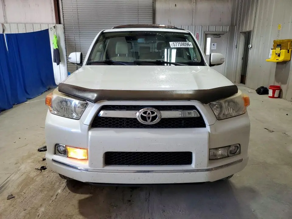 2013 TOYOTA 4RUNNER SR5  