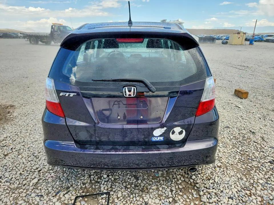 2013 HONDA FIT   