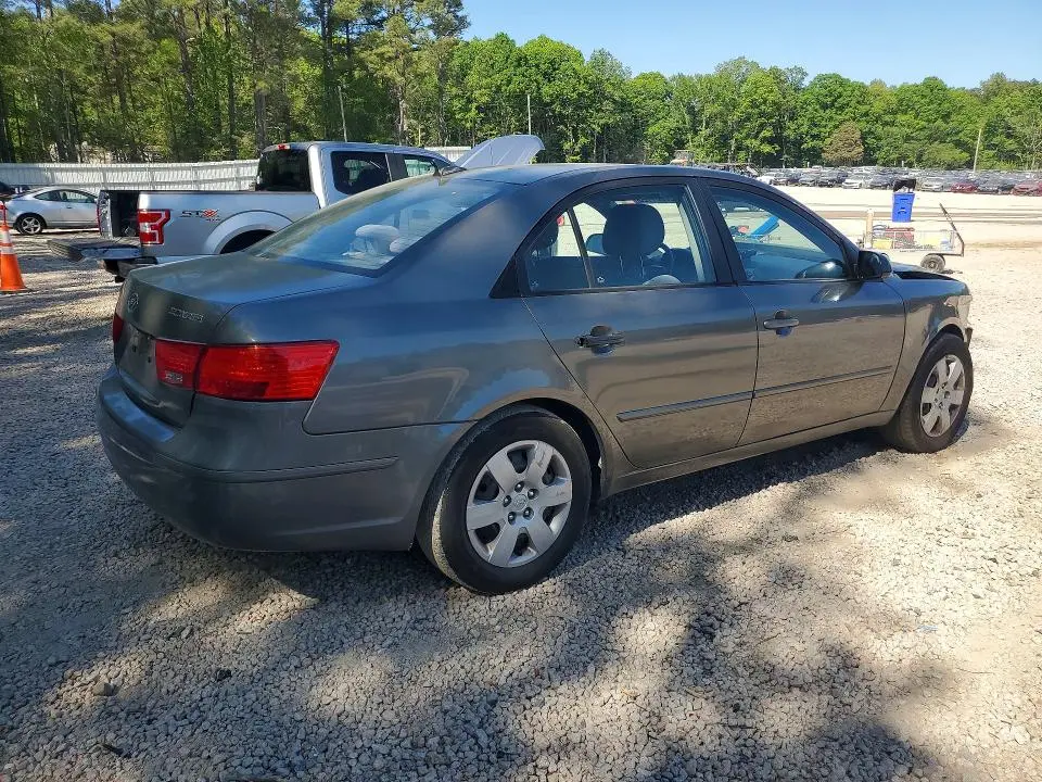 2010 HYUNDAI SONATA GLS  