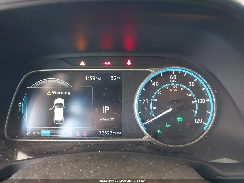 2022 NISSAN LEAF SV 40 KWH