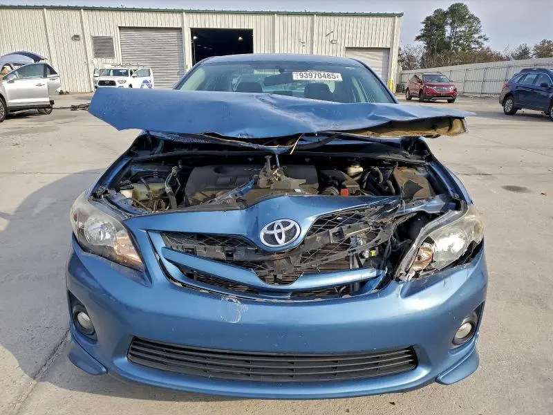 2013 TOYOTA COROLLA BASE  