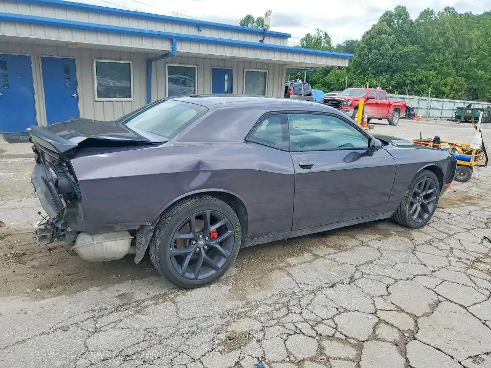 2022 DODGE CHALLENGER SXT  