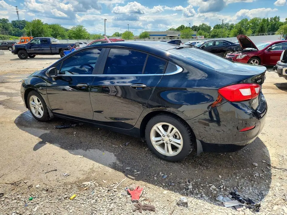 2017 CHEVROLET CRUZE LT  