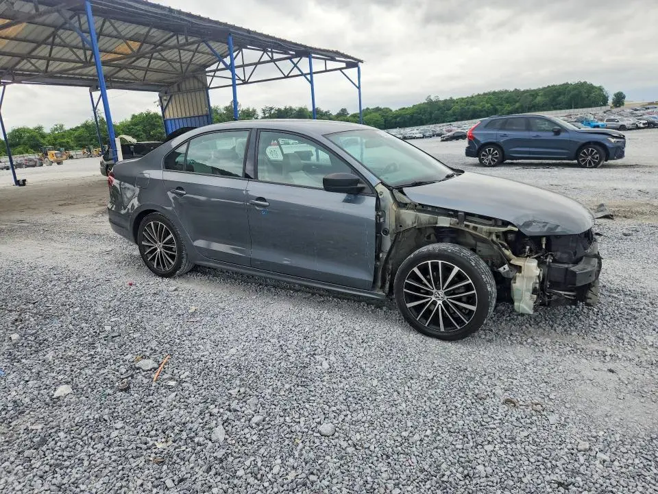 2016 VOLKSWAGEN JETTA SPORT  