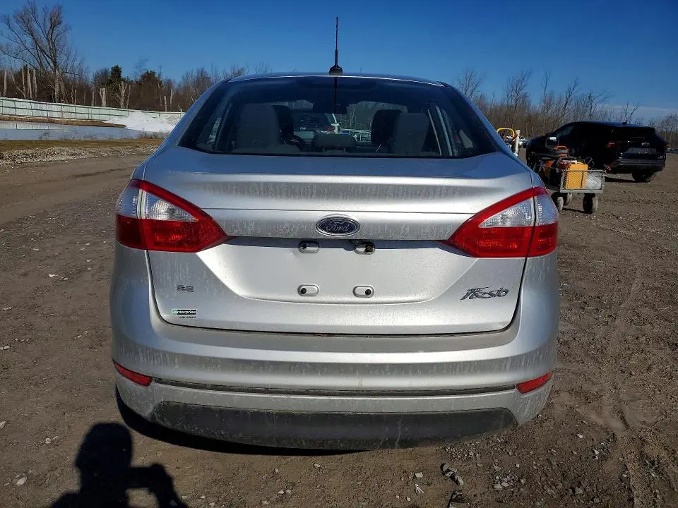 2019 FORD FIESTA SE  