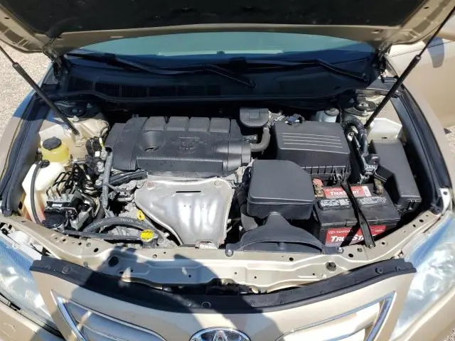 2011 TOYOTA CAMRY BASE  