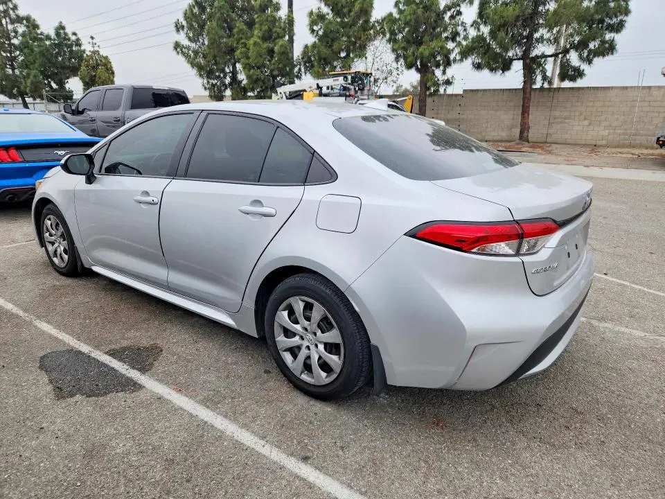 2021 TOYOTA COROLLA LE  
