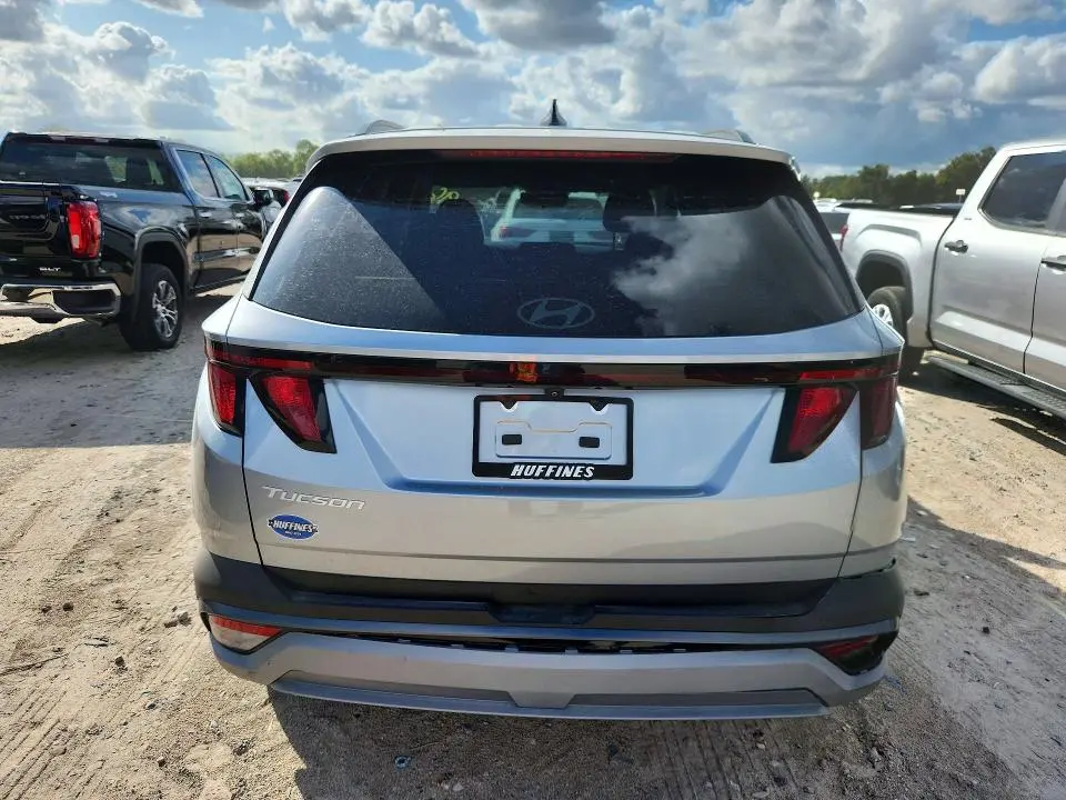 2026 HYUNDAI TUCSON SEL  