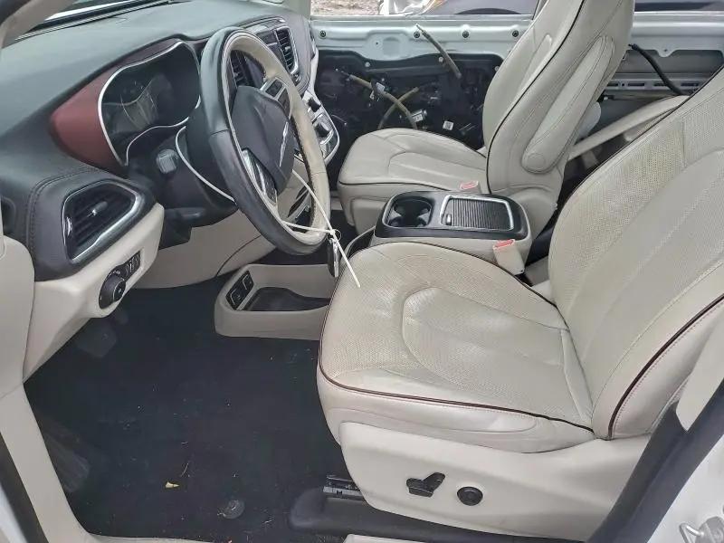 2019 CHRYSLER PACIFICA LIMITED  