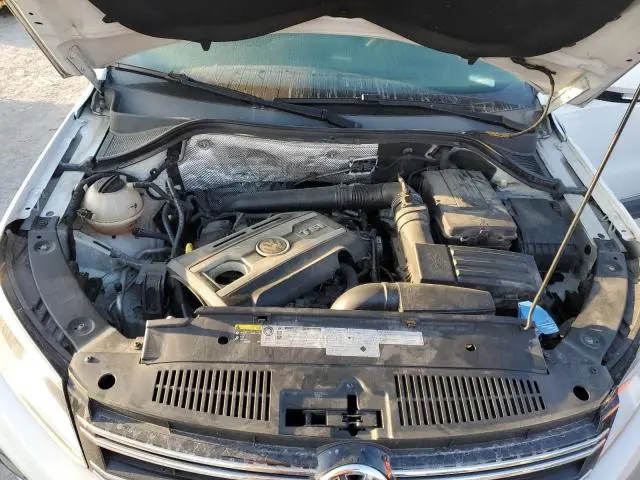2014 VOLKSWAGEN TIGUAN S  