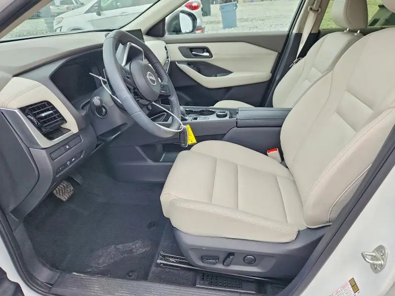 2024 NISSAN ROGUE SL  