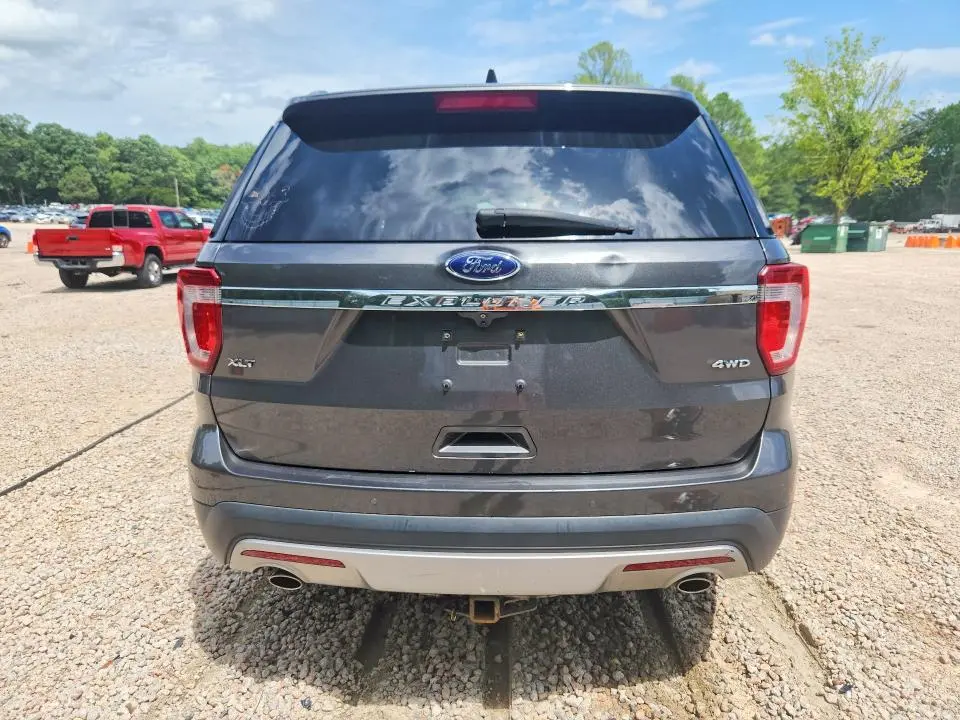 2016 FORD EXPLORER XLT  