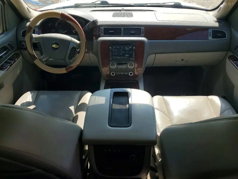 2011 CHEVROLET TAHOE C1500 LTZ  